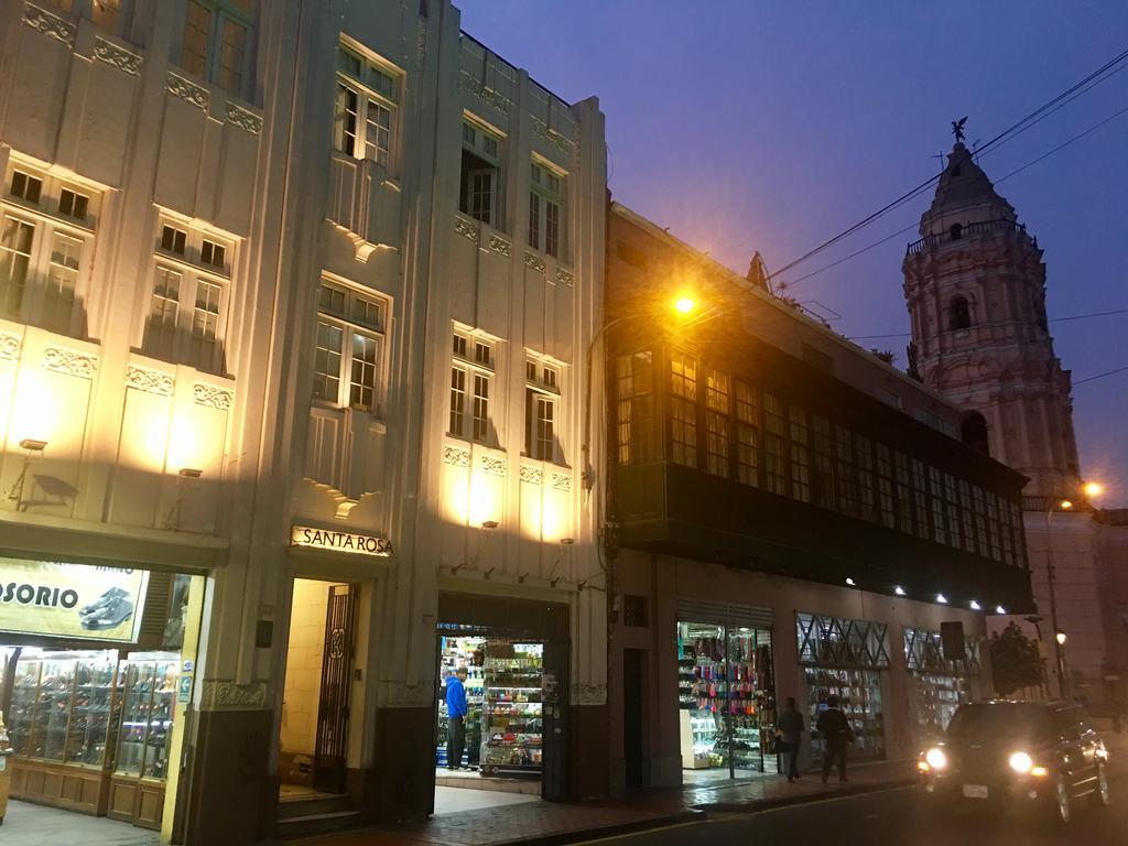 Hospedaje Santa Rosa- Centro Historico リマ エクステリア 写真