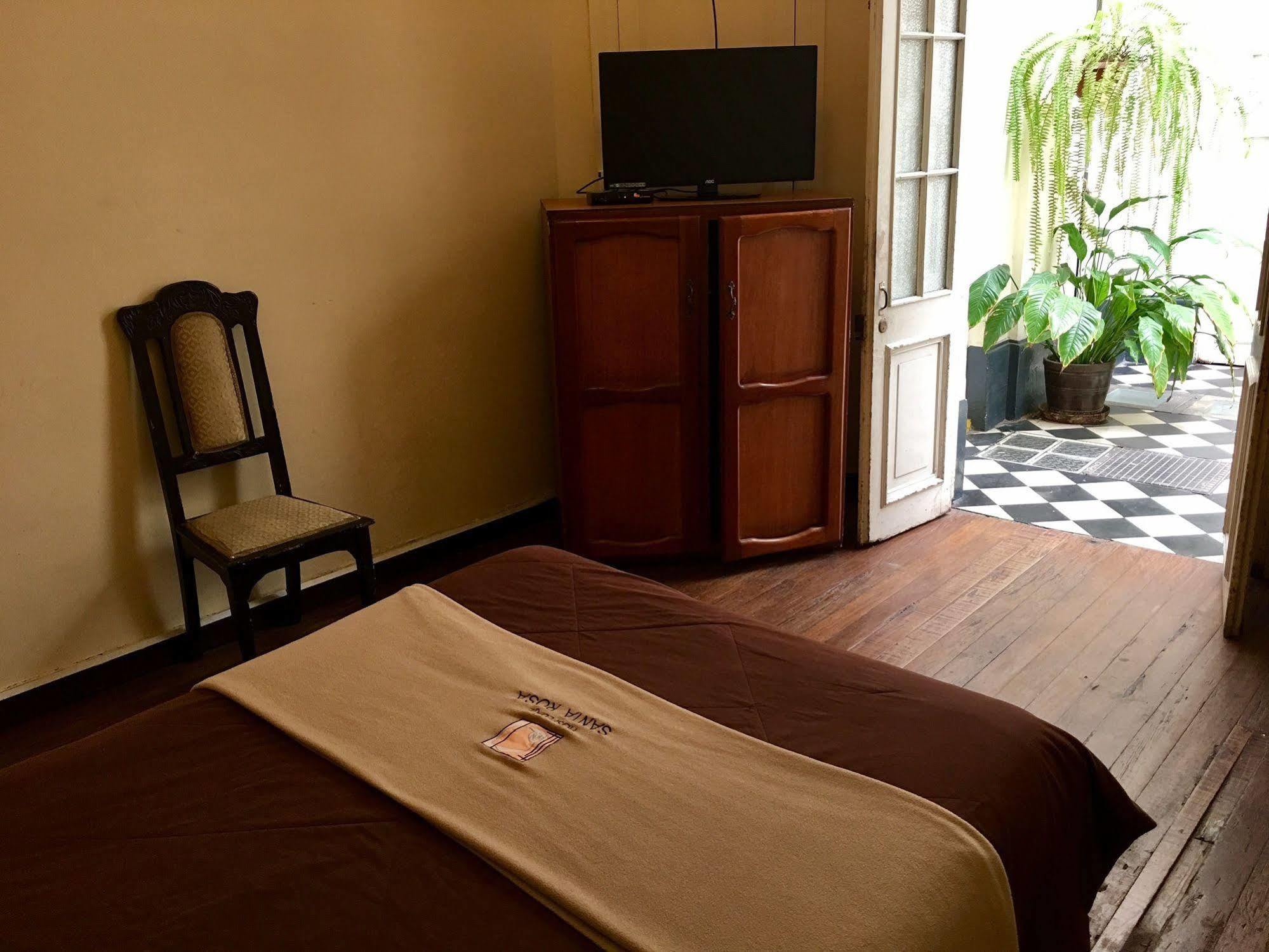 Hospedaje Santa Rosa- Centro Historico リマ エクステリア 写真
